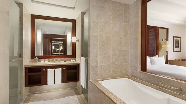 Shangri-La Al Husn, Muscat